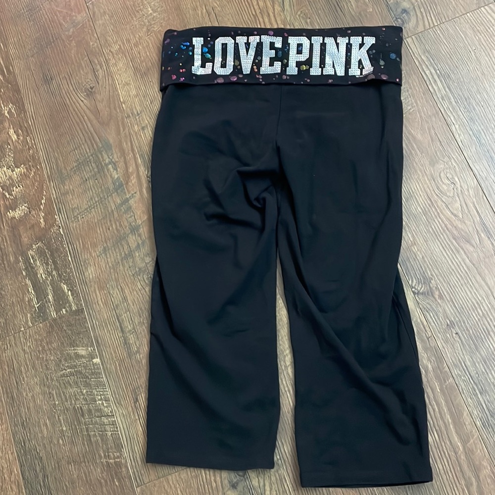 Womens VS PINK black capris yoga pants